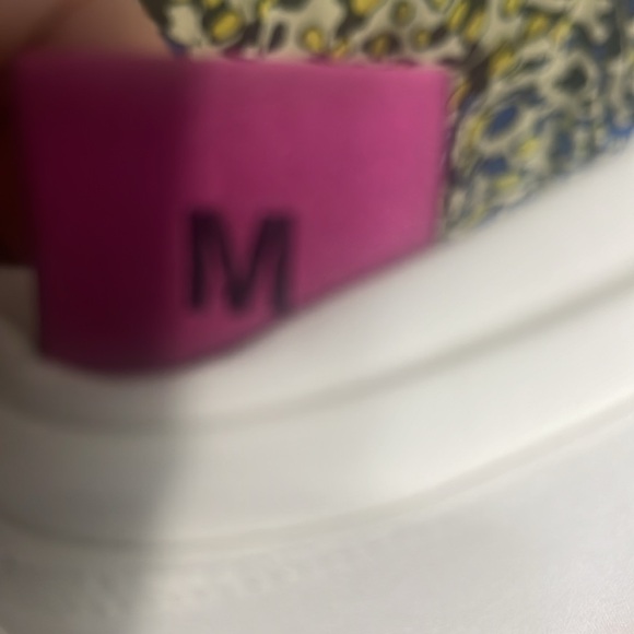 Save The Queen: Asymmetrical Ruffled Cap Sleeve Tunic-M - Picture 6 of 6